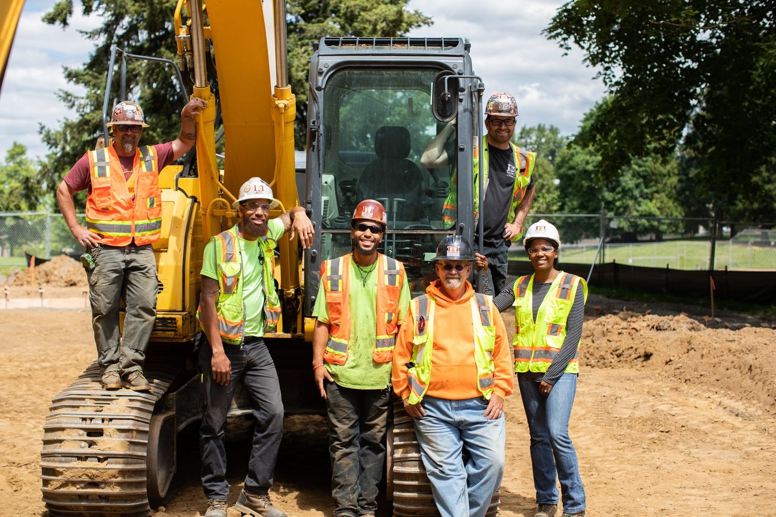 Raimore crew on site